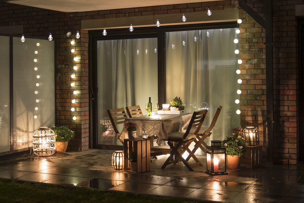 Terrasse gestalten: 3 Stilrichtungen für Ihren Aussenbereich